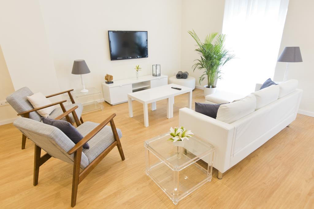 Total Valencia White Apartman Kültér fotó